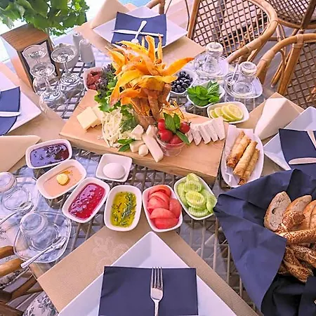 Hotel Cinar Butik Bodrum 3*