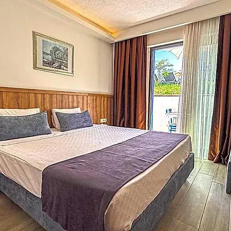 Cinar Butik Bodrum 3*